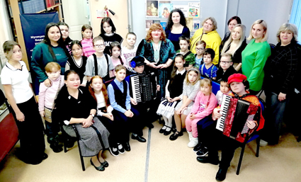  день матери